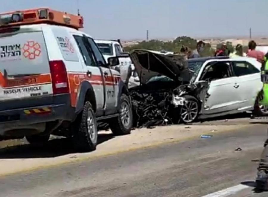 حادث سير بالنقب ... 6 اصابات بينها حالة خطيرة